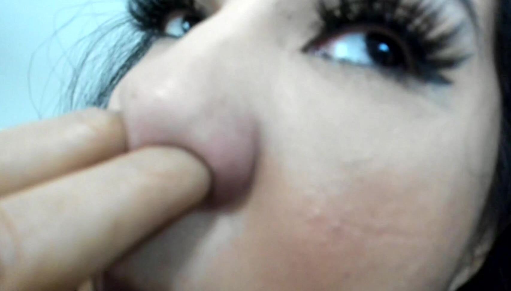 Makayla Divine Nose Play Poking Nostrils