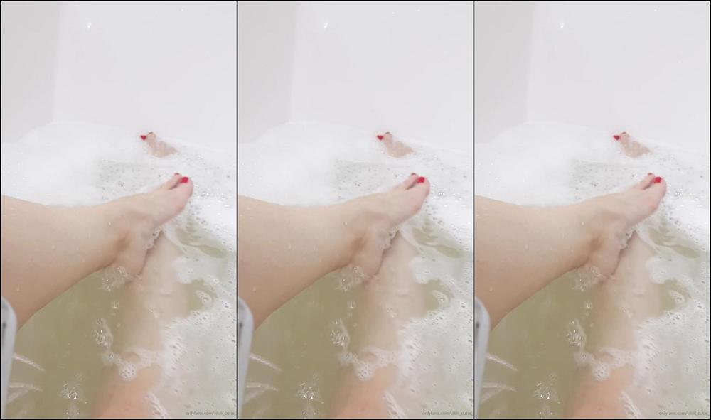 Vikiii Cutie Feet And Foam