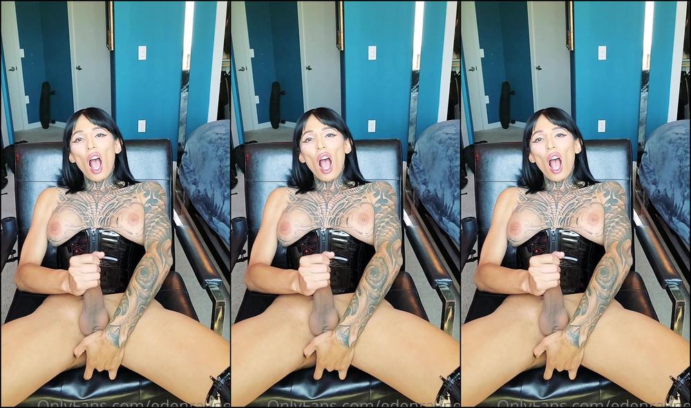 edenraynes-16-05-2020-327652749-stroking-and-eating-my-cum-on-saturday-before-i-head-to-lunch...-i-like-making-my-own-appe