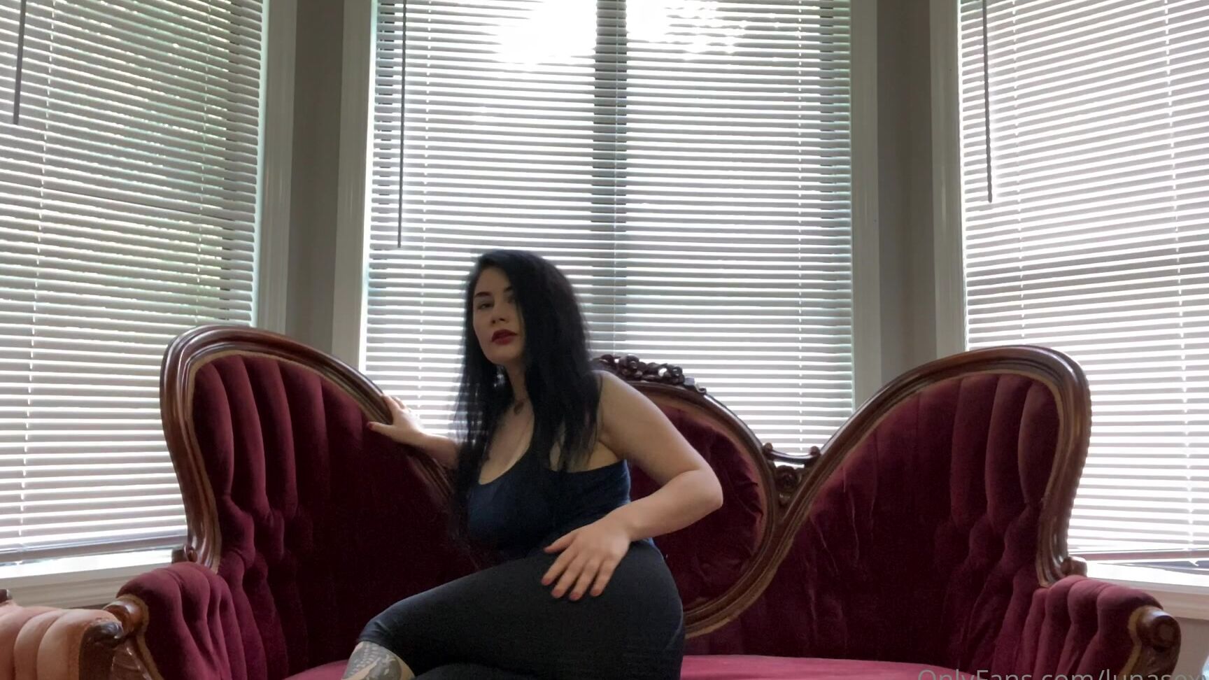 Lunasexyfarts What Do You Think My Farts Smell Like