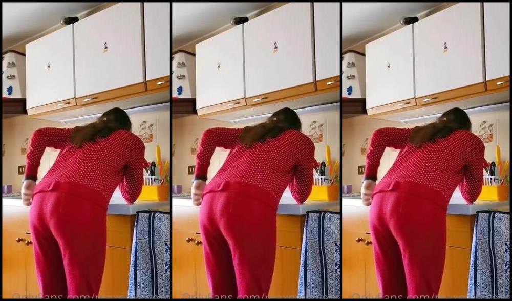 Emily Maxemilweber Nicknamed Maxemilweber 03 25 2023 Onlyfans Video Back To Being Serious The Second One Was Really Incredibly Strong