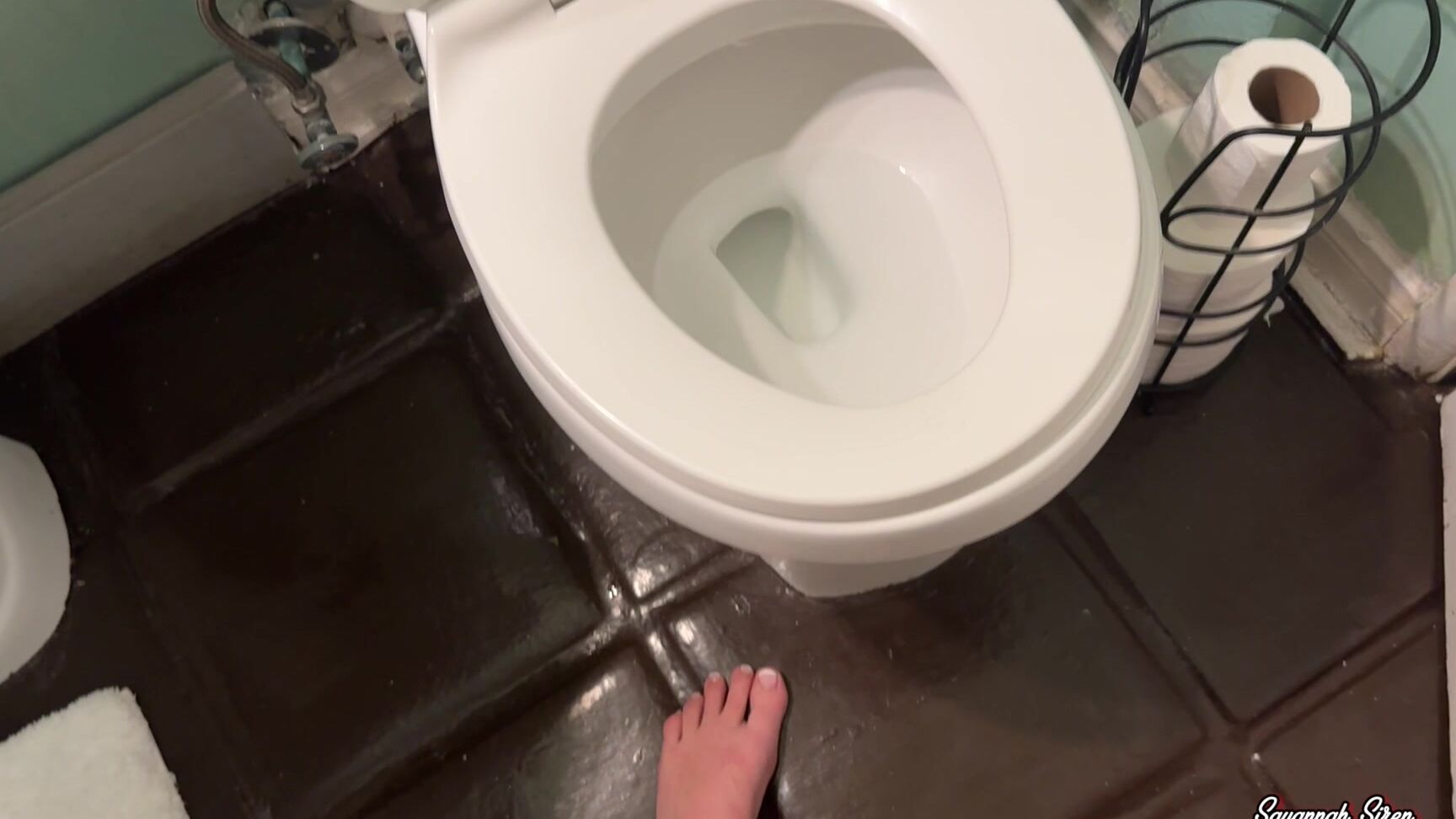 "SavannahxSiren" cumeatinginstruction, joi, slavetraining, toiletfetish, toilethumiliation Toilet Seat Licking Slave Task CEI manyvids