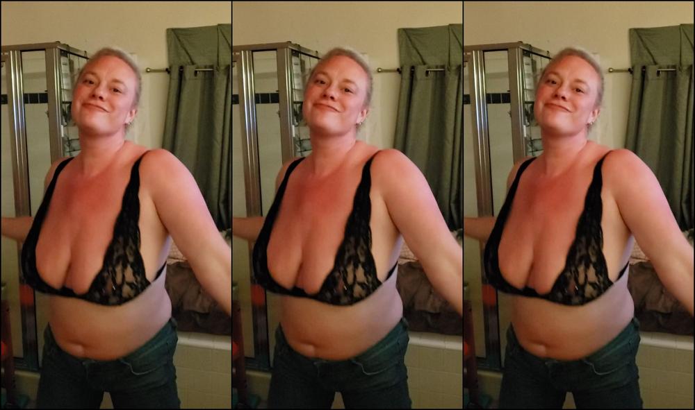 Cameronskye1 3154190429 01 22 2024 Me Dancing In A Black Bralette