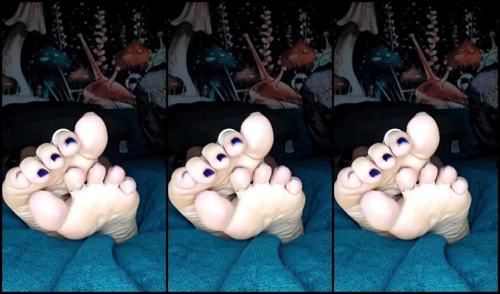 Mssjada Nicknamed Mssjada Onlyfans A Little Over 5 Minutes Of My Perfect Toes In The New Color And Sexy Soles Waiting To Be Covered