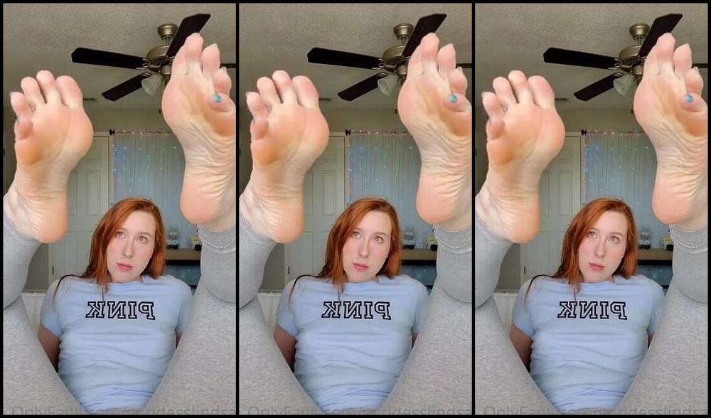 Goddess Lindsay Nicknamed Goddesslindsay Onlyfans What Better Way To Show Off My New Pedi Than With A Self Worship Video Even I Cant Resist My P 1