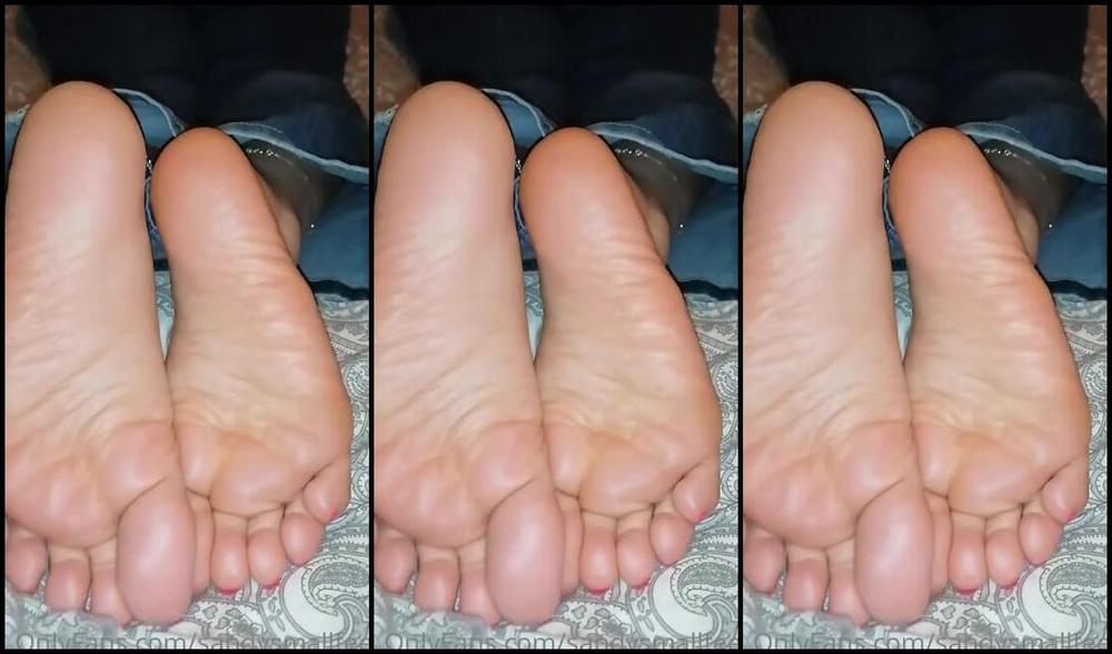 Mica Sandy Nicknamed Sandysmallfeet Onlyfans Soles Ready For Pampering Help Me Please
