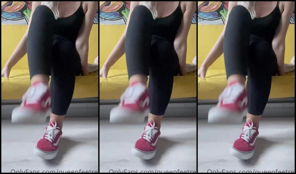 Queenfeetred Nicknamed Queenfeetred Onlyfans Wishes About Vans And Sock Arrived Have Fun
