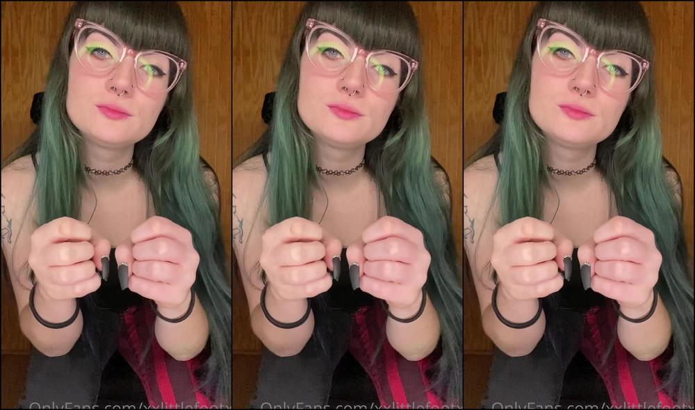 Xxlittlefootxx Showing Off My New Mani And Pedi Enjoy It We Are