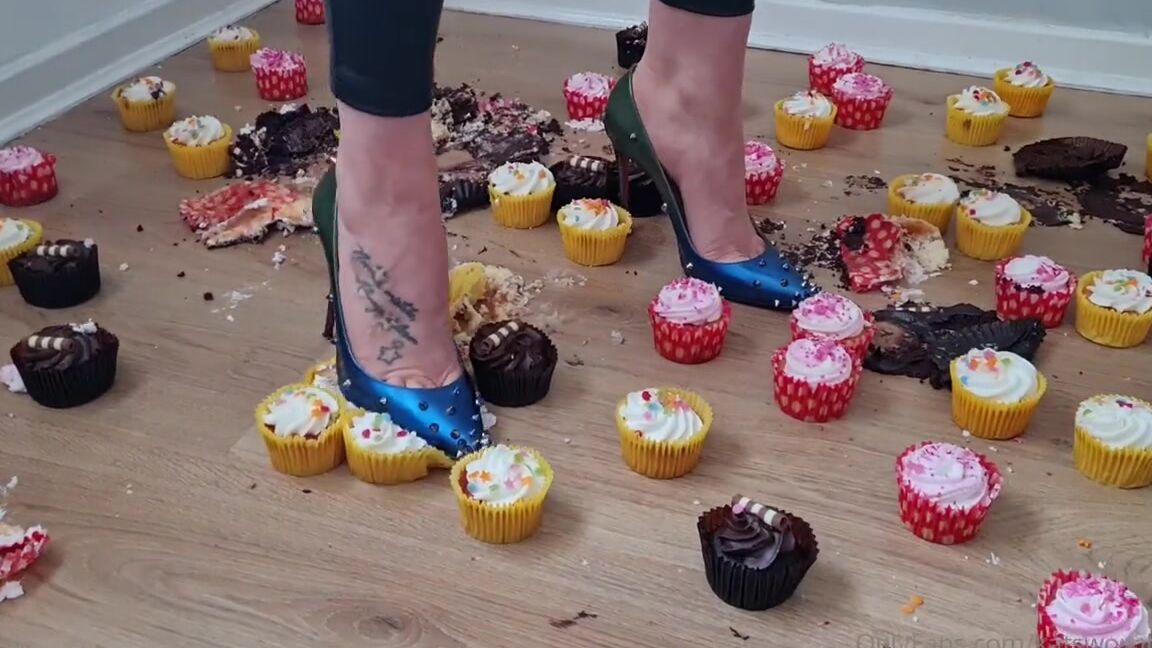 Kats Worn Heels Nicknamed Katswornheels Onlyfans Part 4 Pair 3 I Fucking Love These Spiked Louboutins They Turn My