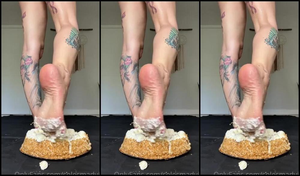 Solesmad Fetish Queen Aka Solesmadvip Onlyfans This Cake Is Really Delicious Seasoned With My Soles And Toes Today Im Even Sweeter Than Usu