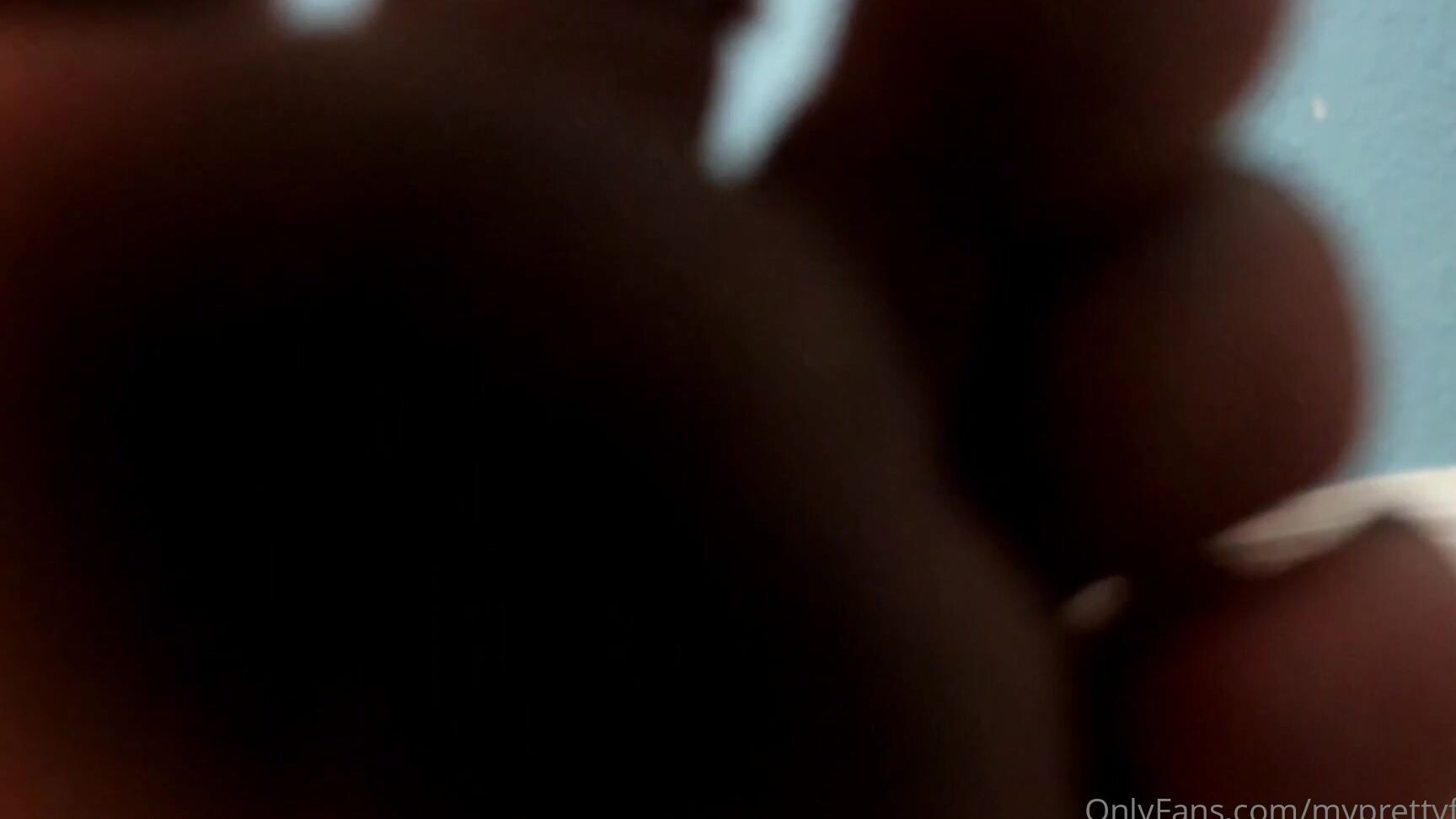 Myprettyfeet Facehugger Foot Sniff Are You A Fan Of The Movie Aliens Well They Got One Detail Wrong