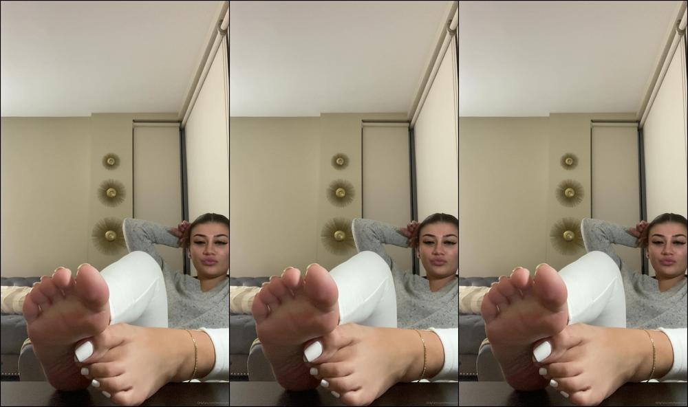 Feetbysvett I M Going To Have Some Fun With This Desk You Naughty Boys Are In For A Treat So