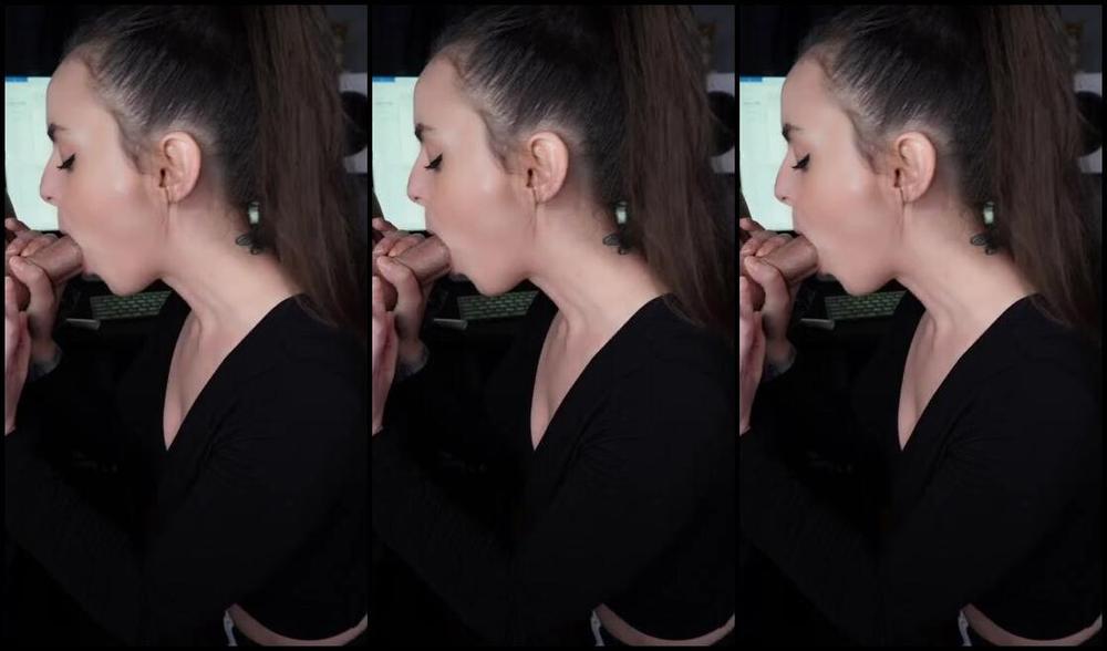 Rosealine Nicknamed Porcelaingoirl Onlyfans What Everyone Else Gets To See Vs What You Get To See 1 Tyk