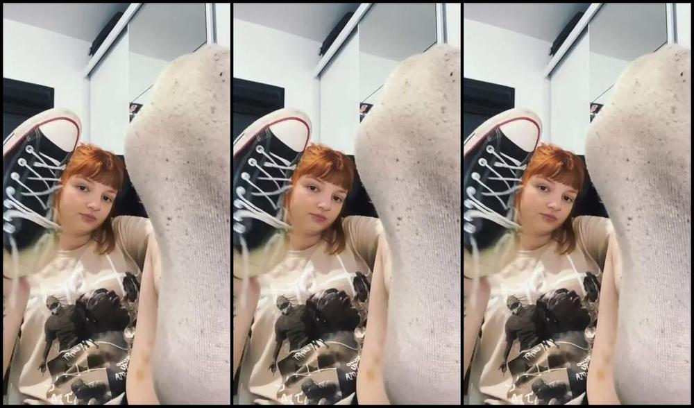 Goddess Ana Nicknamed Urfeetgirlofc Foot Fetish 10 22 2024 Onlyfans Video Removing Shoes