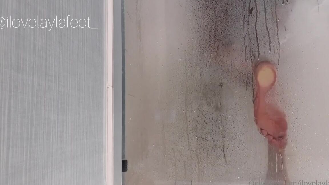 Ilovelaylafeet Onlyfans Dont Just Sit There And Watch Me Shower Drink The Water Dripping From My Toes