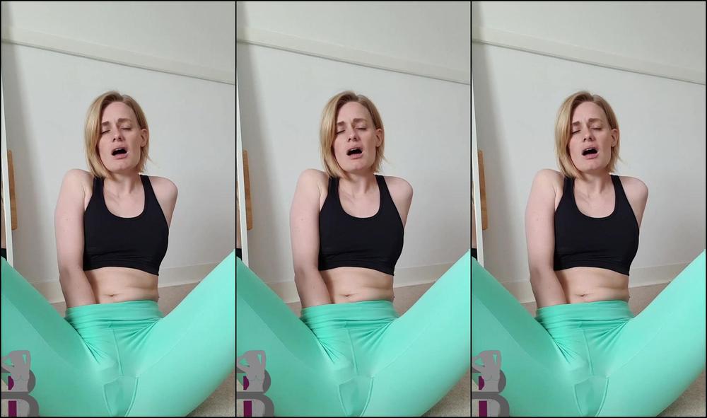 Belle Lou Oops What A Mess I Made Of These Gym Pants It S Fun To Squirt Through Them With My Wand