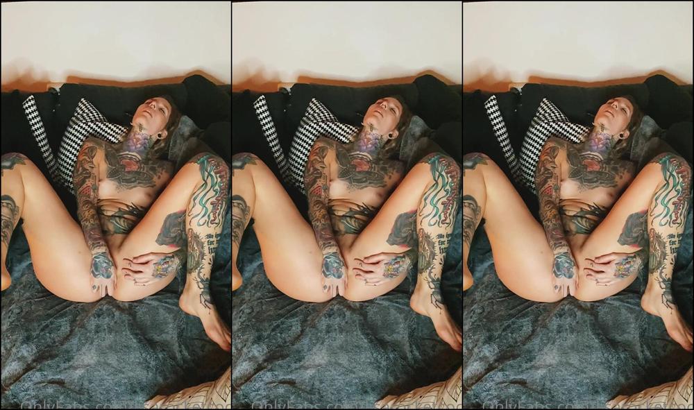 lisarocketcock-19-12-2020-1479963602-dildo-self-fuck-in-beide-l-cher-und-ass-to-mouth-ist-auch-am-start-ich-liebe