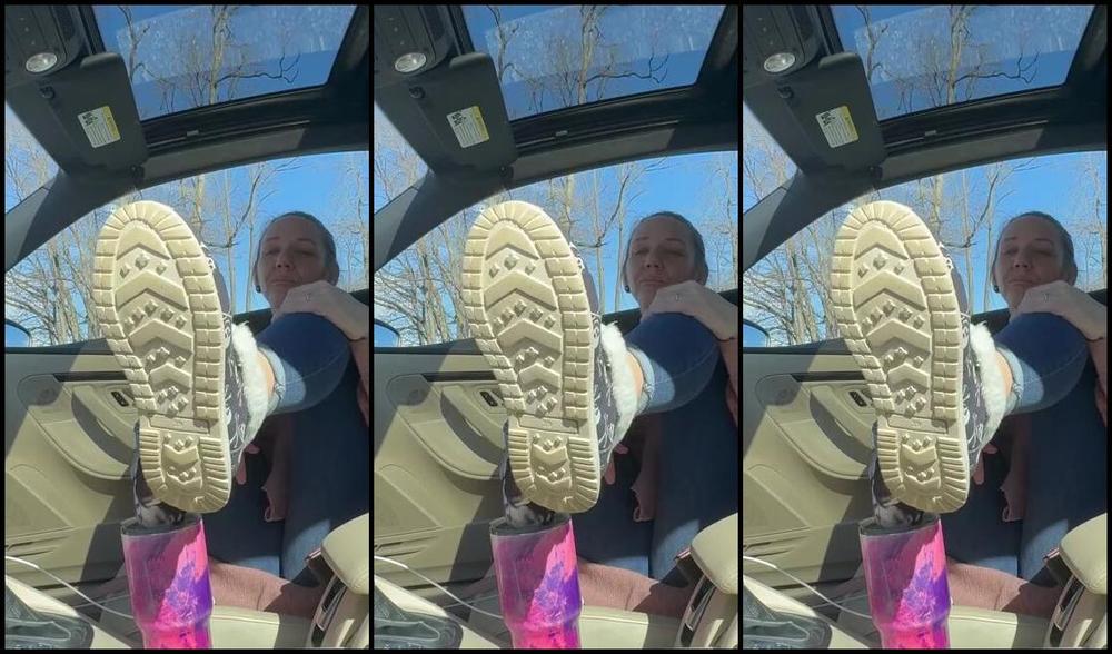 Soldmysolesforink Nicknamed Soldmysolesforink 02 29 2024 Onlyfans Video Busy Day At Work But That Doesnt Mean There Isnt Time For A Lil Tease With