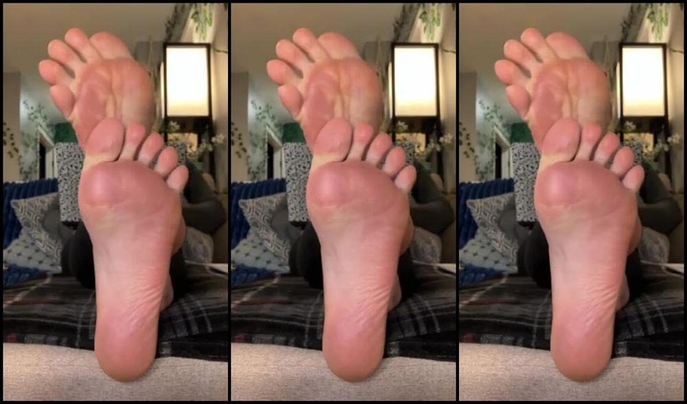 Athletoes Nicknamed Athletoes Onlyfans Getting Some Work Done From Home Can You Hear Me Listening To A Strong Man