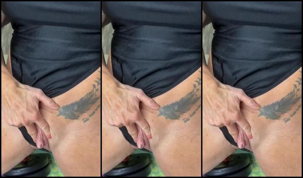 Kandy Legs Aka Kandylegsxxx Onlyfans Worship Me And Take This Off To Suck My Big Clit