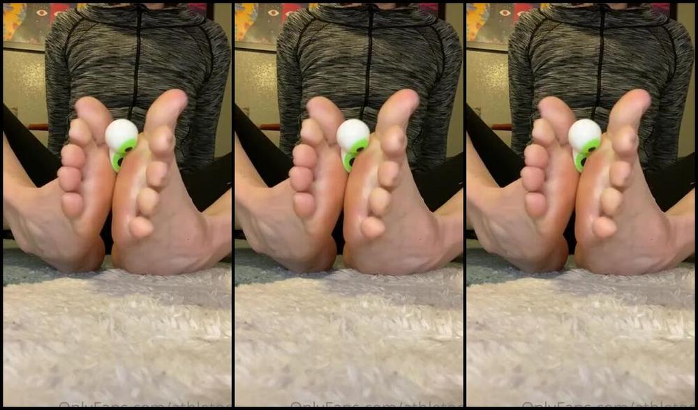 Athletoes Nicknamed Athletoes Onlyfans It Was Tough To Grab Them To Pull And Stretch But They Did Squish Nicely