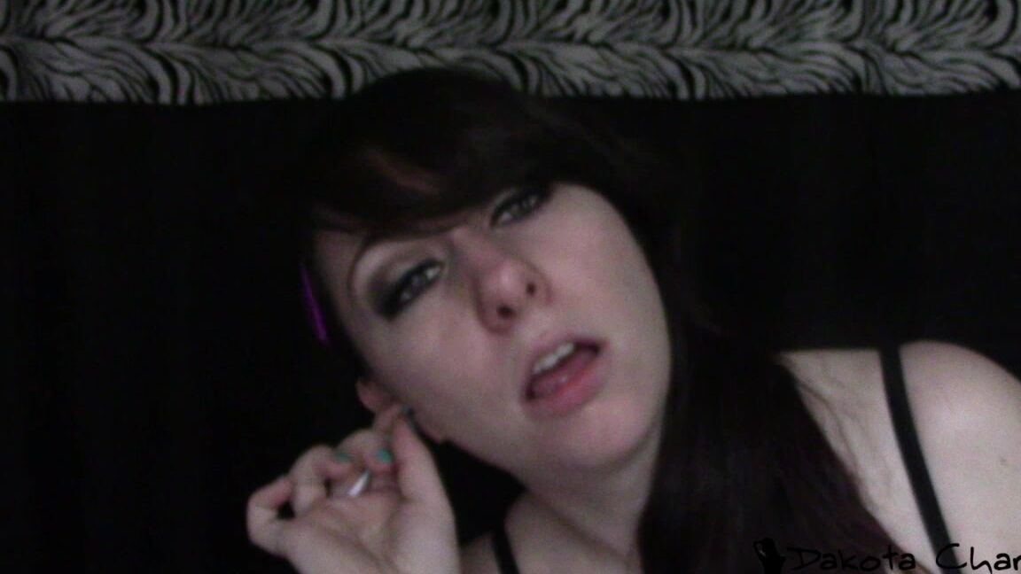 Dakotacharmsxxx Dakotas Waxy Ears