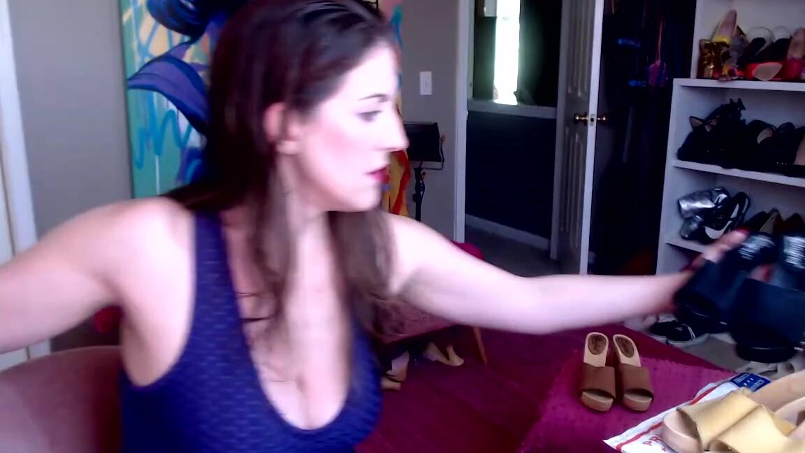 Ms Tomorrow Nicknamed Dommetomorrow Onlyfans Stream Started At 05022023 0313 Pm Gifts