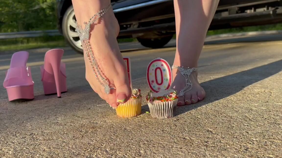 Paws And Klaws Foot Fetish 06 01 2024 Onlyfans Video Did A Mini Content Shoot In Honors Of 103