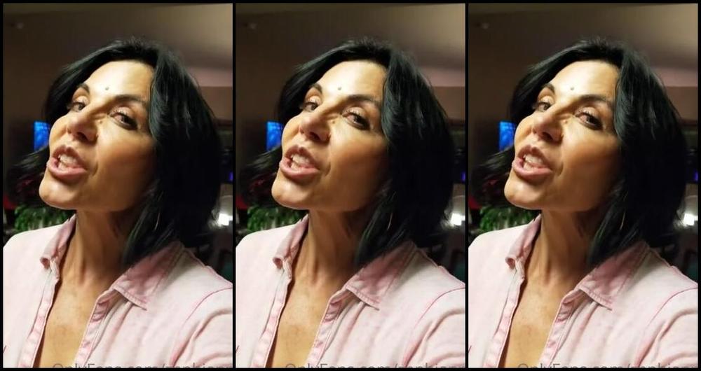 Worldgoddess Onlyfans How I Like My Boot Bitches On Their Pathetic Knees Licking My Boot Soles Just Got Home From Partyi