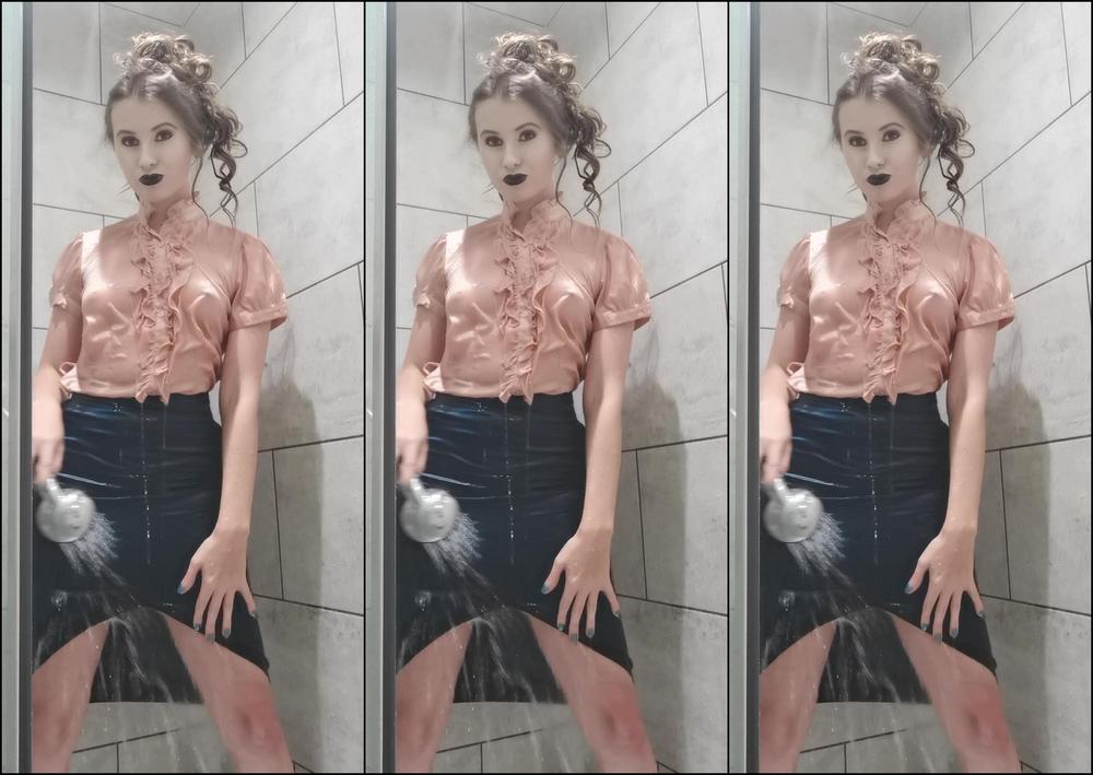 brooklogan-24-09-2019-63846291-getting-my-satin-clothes-all-wet-in-the-shower-then-play-with-my-super-wet-n-horny