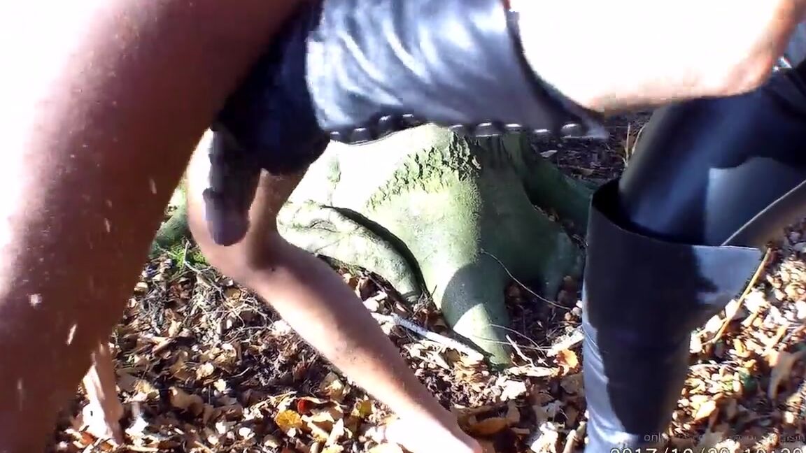 Mistress Ava Von Medisin Aka Avavonmedisin Onlyfans Walking In The Woods And Caught This Wanker See It On My Onlyfans Page Ballkicking