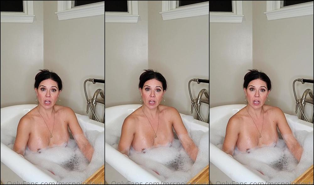 Mrspoindexter Happy Saturday What Could Be More Relaxing That Sitting Chatting With Some Mom In The Bat