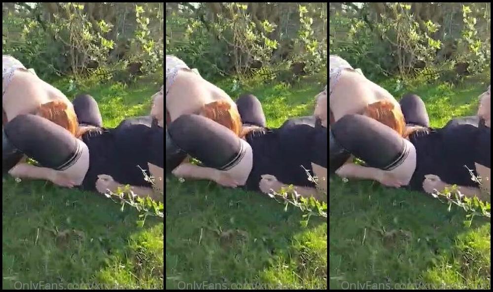 Xmandyfoxxx Eating Josephine S Pussy And Ass In A Field On A Summers Day While Some Perv Watches Us J
