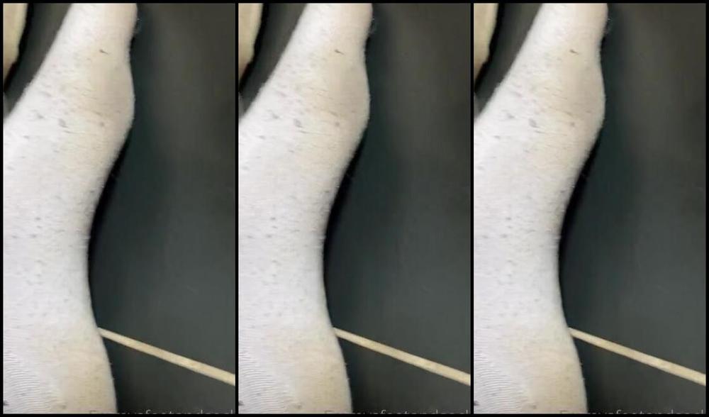 Emmysfeetandsocks Aka Emmyfeetandsocks Onlyfans Sock Update With Delicious Toejam Soooo Sweaty After Cleaning My Flat Gonna Do My Pedicure Todayp