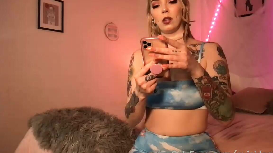 Suicidegirls Stream Started At Am Hey Guys It S Ghostleeb Call Me Ghost Or Lee Tha