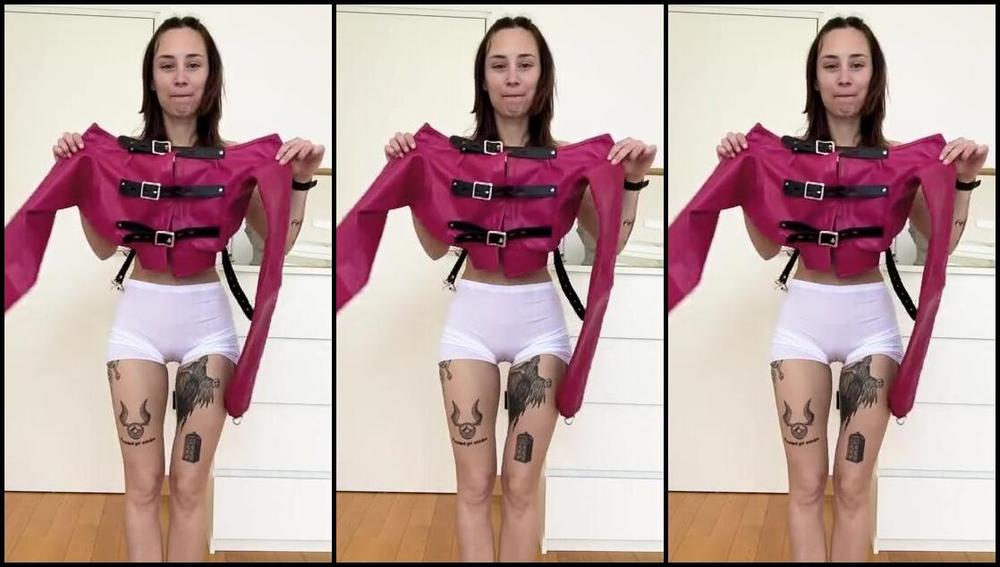 Annicknamedtana Onlyfans I Got A Lot Of Presents From Sir Fatwolf Which One Do You Think Is My Favorite I Got Quite A Few Mo