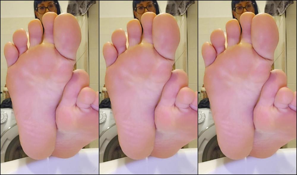 Neralunaeclipse 3599452111 12 09 2024 Brand New Video From Your Goddess Just Recorded It For You Right After My Shower