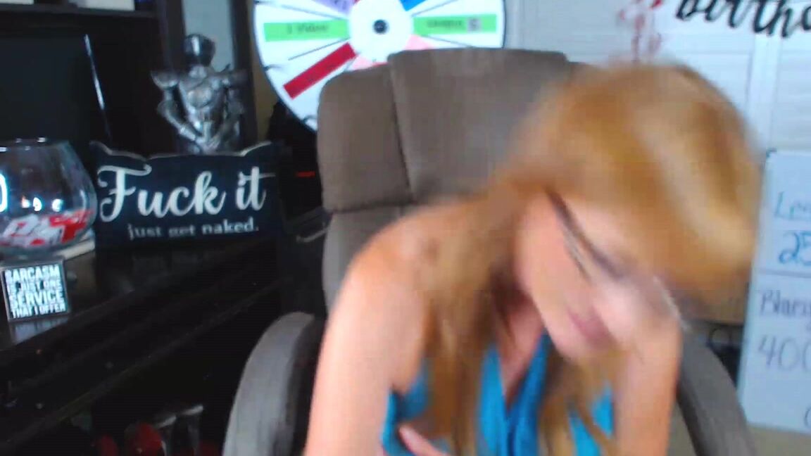 Summerknightz Milf Wants College Student Nxt Door