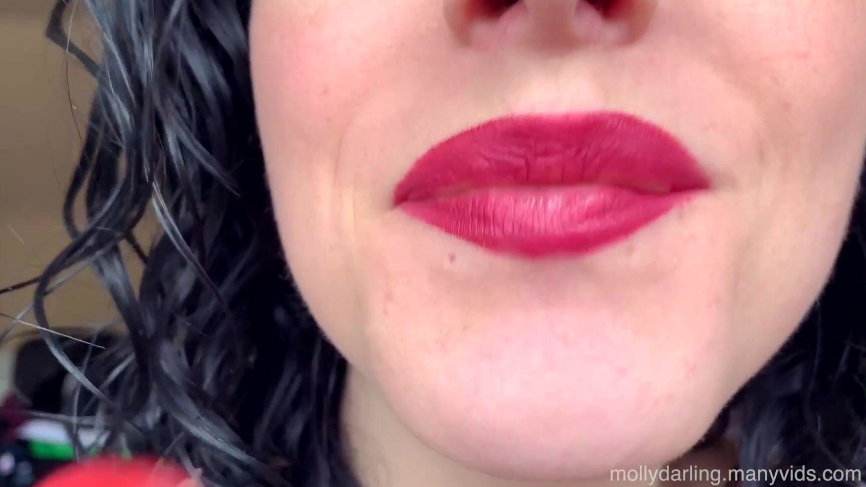 Giantess, Kink, Lipstick Fetish, Mouth Fetish, SFW, Vore giantess-threatens-to-eat-you-vore ManyVids