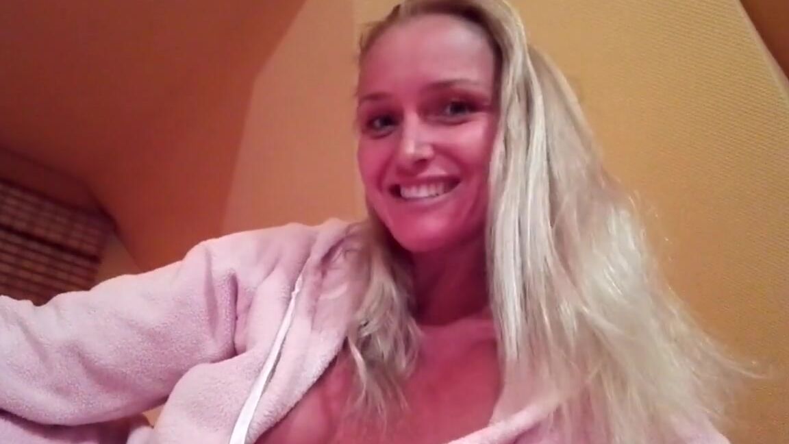 Kathianobilixx Findom 09 11 2017 Onlyfans Video Busy Monday For Me But I Always Find Time To Wish Good Night To My Darlings