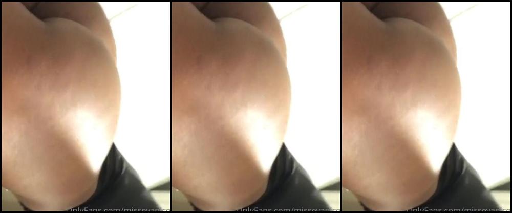 Eva Nicknamed Missevanicole Onlyfans Are You A Fan