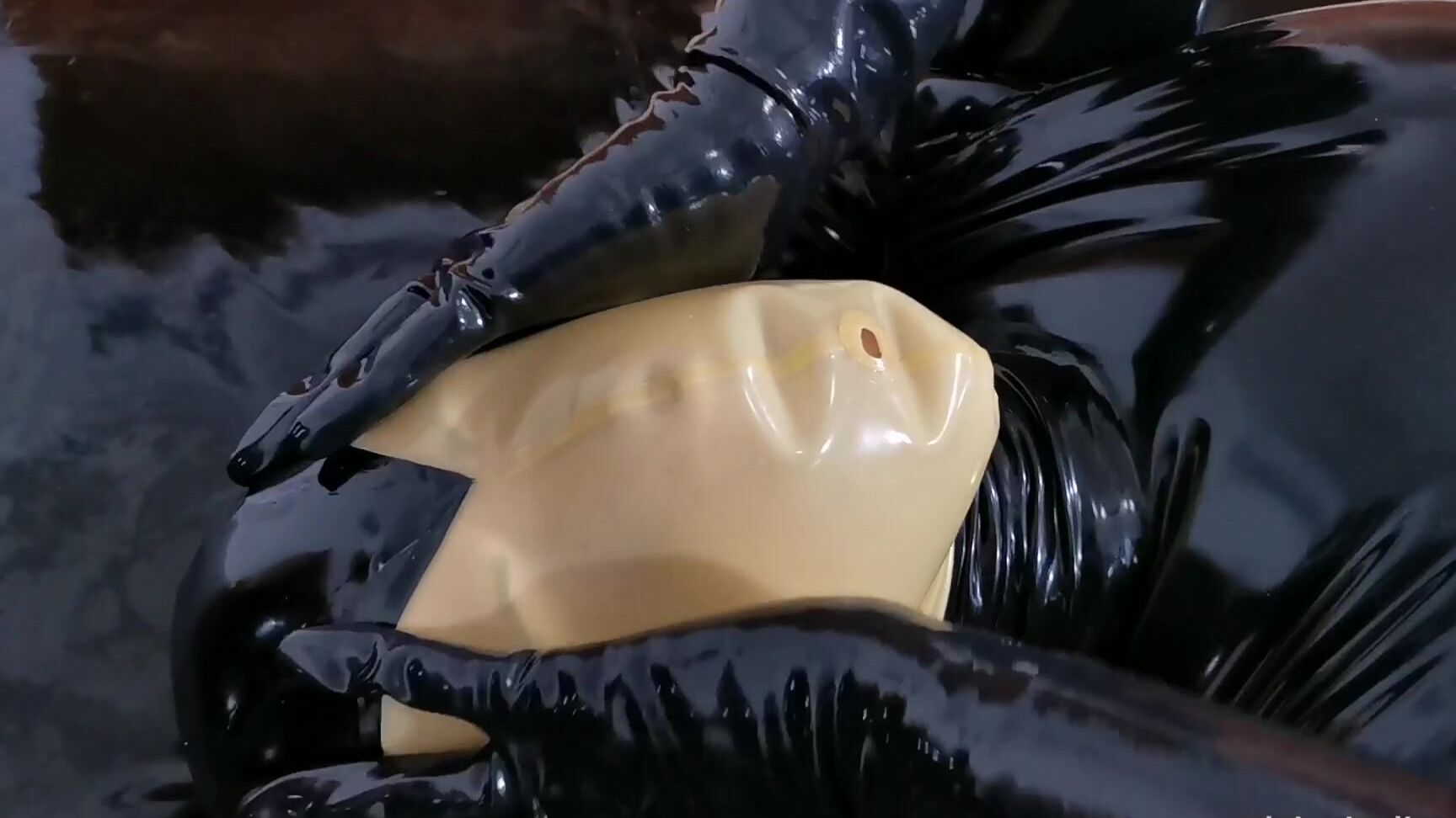 Vickydevika Enjoy Sexy Close Ups Of This Hot Breathplay Hood Plugging That Hole Is Just So Much Fun