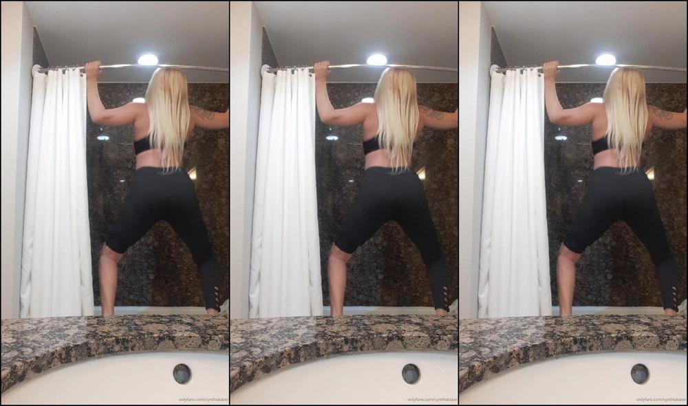 Cynthiatazer Stretchhhhhhh Soak Bust Asss Repeat Omg I M So Dehydrated And Stiff Lol