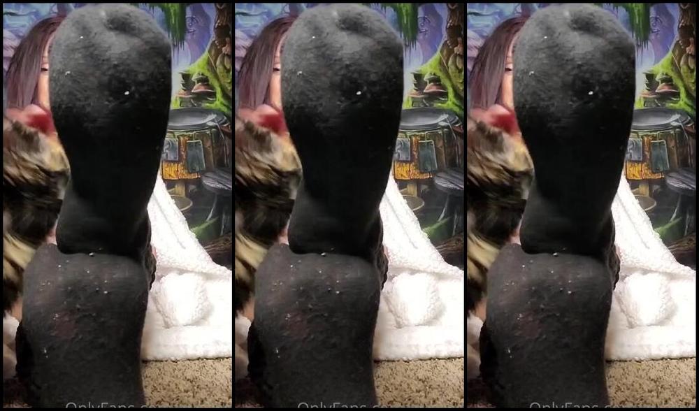 Mssjada Nicknamed Mssjada Onlyfans Dirty Slouch Socks And Tease With My New Pedi