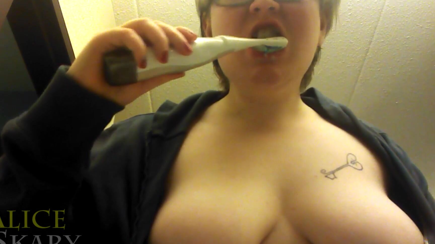 Aliceskary Toothbrushing Special Edition