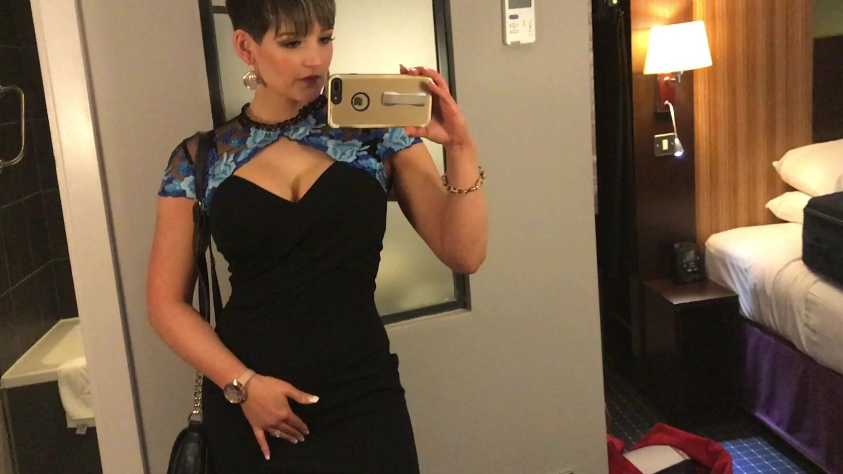 Anal, Anal Masturbation, Dildo Fucking, Dildo Sucking, Glass Dildos hannahbrooks being very naughty at a wedding xxx ManyVids