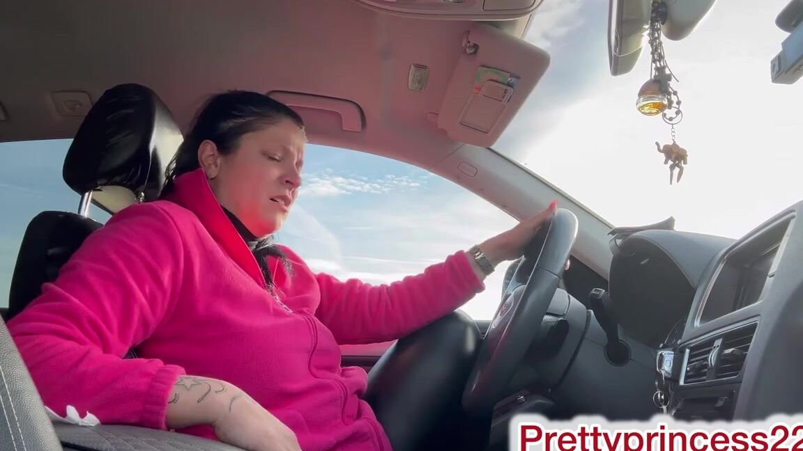 Prettyprincess220 01 11 2025 Onlyfans Video Farting In Audi Car