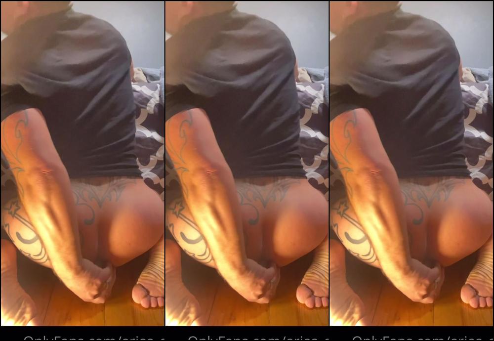 Arias Sf 2723851714 12 23 2022 I Got A New Toy For Christmas And I Couldn T Hold Me Self Naughty Lots Of