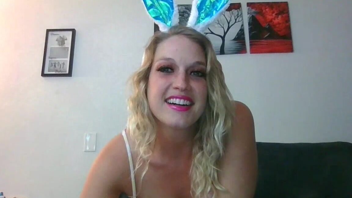 "Paula1817" blonde, easter, live cams, milf, solo female Easter Live Broadcast pt 1 manyvids