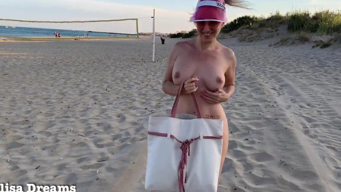 Love Walking Being Naked To The Beach